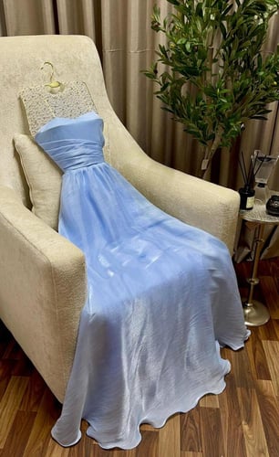 فستان ازرق سواريه