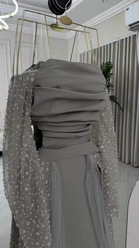 فستان باربي وتل وخرز