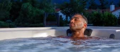 مساج وجاكوزي