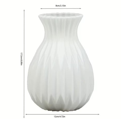 مزهرية عصرية بتصميم مضلع فريد مناسبة لعرض الزهور ا...