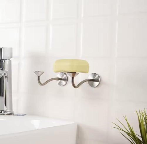 حامل صابون مغناطيسي مصمم لتثبيت قطعة الصابون. مما...