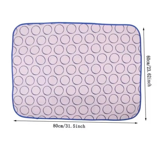 وسادة كي قابلة للطي، مصممة لسهولة التخزين والحمل.