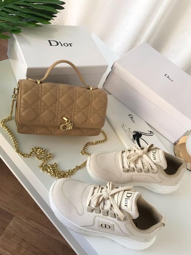 M. طقم Dior
