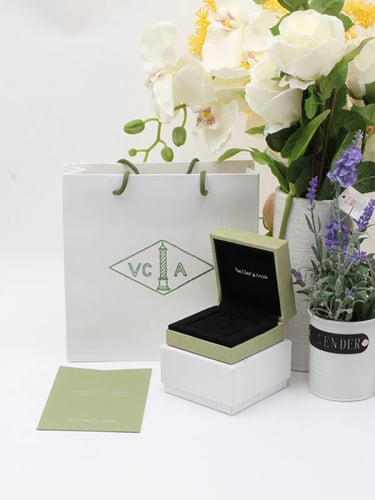 طقم فان كليف