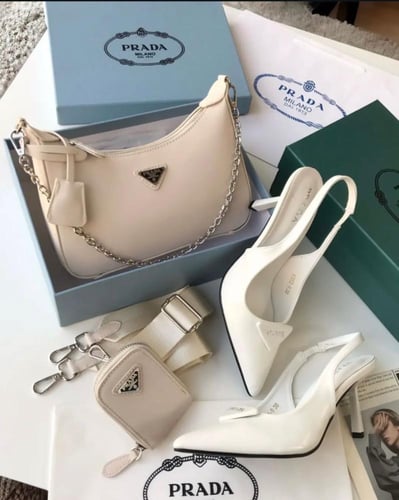 M. طقم PRADA