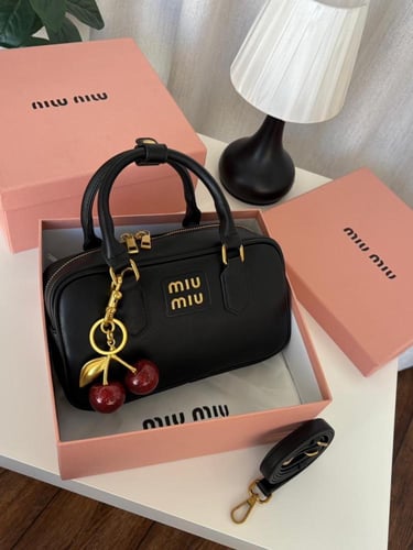 شنطة miu miu