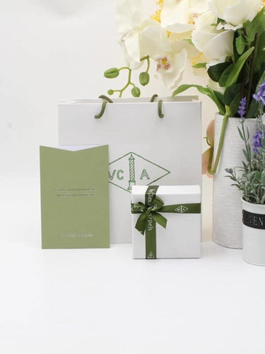 طقم فان كليف