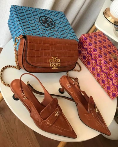 M. طقم TORY BURCH