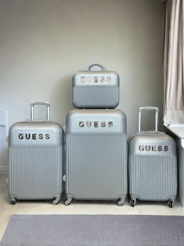 شنط سفر جيس GUESS