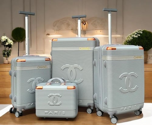 شنط سفر CHANEL