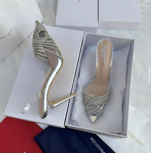 M. احذية Aquazzura