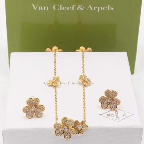 طقم فان كليف