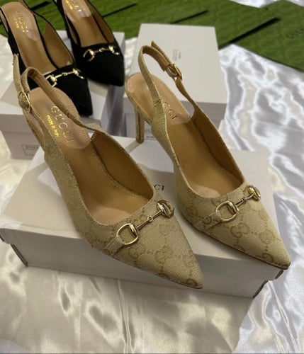 حذاء غوتشي Gucci