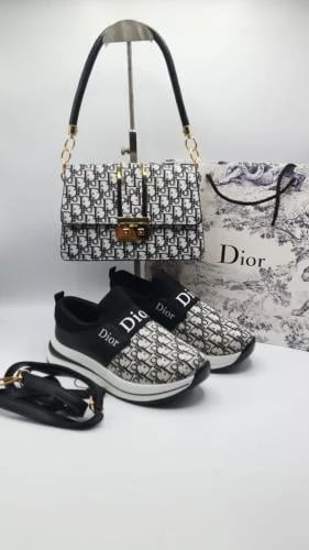 طقم Dior