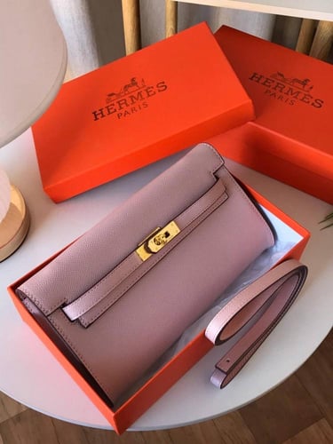 M. شنطة Hermès