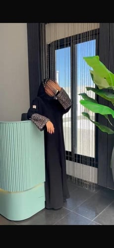 عباية سودا تطريز اكمام