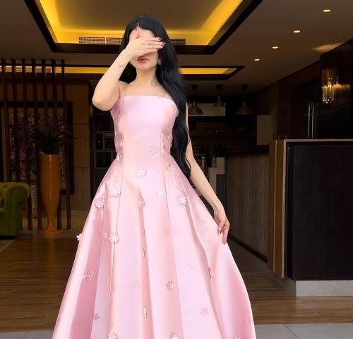 فستان سهرة بيبي بينك ميكادو بتصميم راقي وأنيق