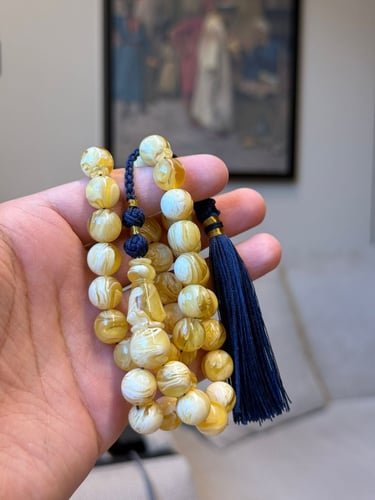 مستكه برائحة عطريه