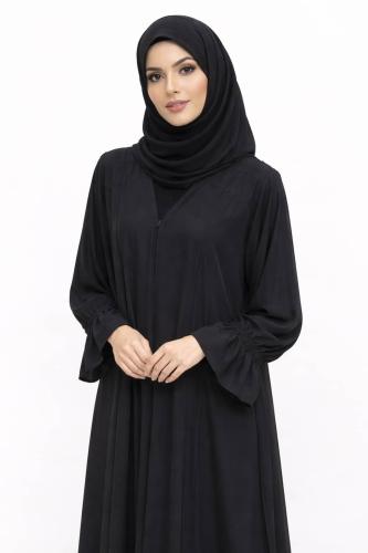 عباية سوداء انسيابية بأكمام واسعة ولمسة ناعمة عصري...