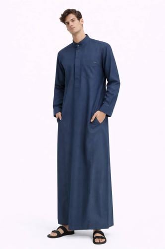 ثوب رجالي كحلي أنيق بقصة مريحة وتصميم عصري عملي