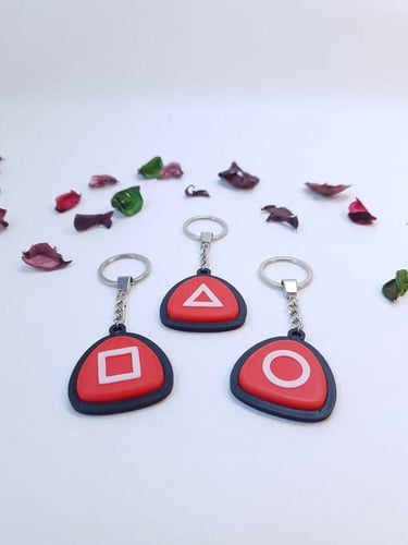 ميدالية مفاتيح الحبار شكل مثلث مع خاصية NFC