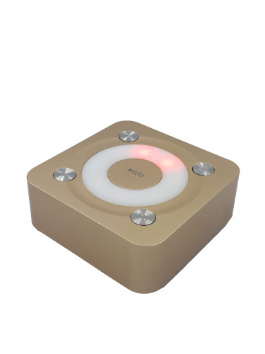 سبيكر لاسلكي بلوتوث مزود باضاءة ملونة ومايك للرد ع...