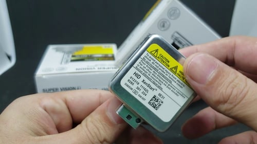 زوج مصابيح أمامية كشاف للسيارة من عزم