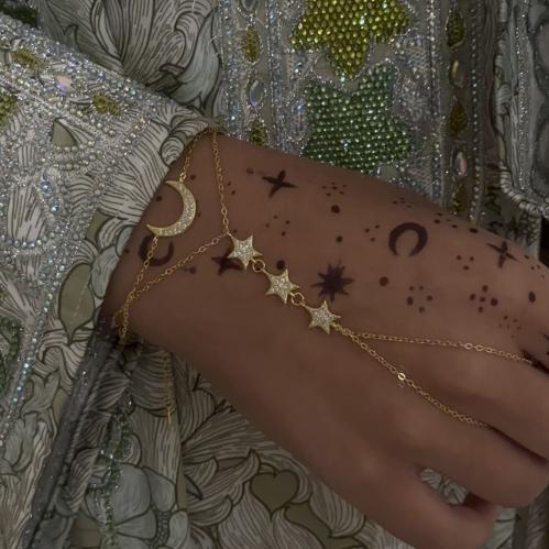 Ramadan hand chain