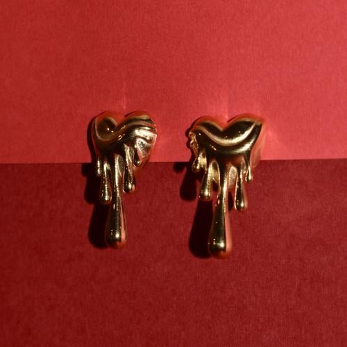 Melted heart earring