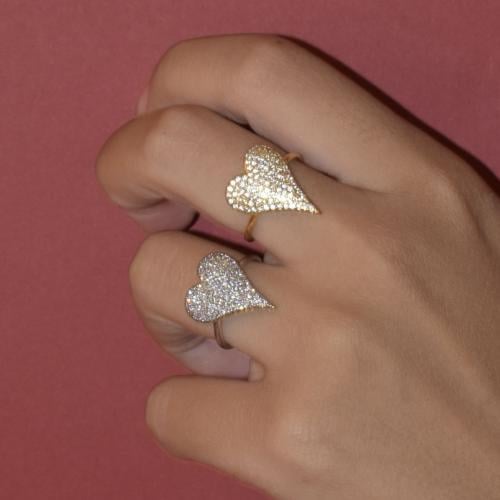 Shiny heart ring