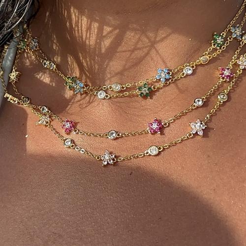 Tiny flowers necklace