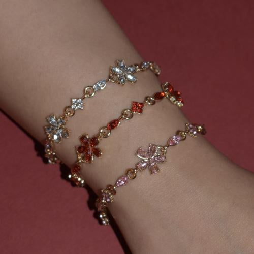 Blooming bracelet