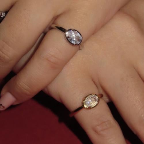 Pinky ring