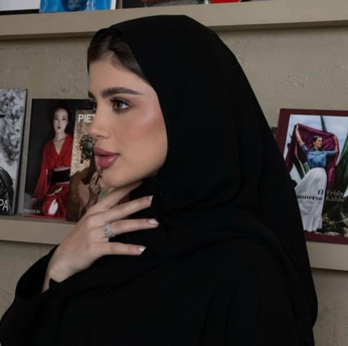 عرض 4 حجاب مثلث