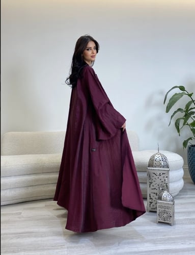 جلابية ياقوت قطعتين لون ماروني