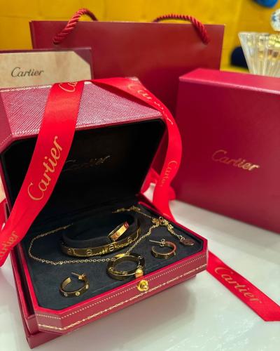 طقم كارتير نسائي كامل مع الملحقات