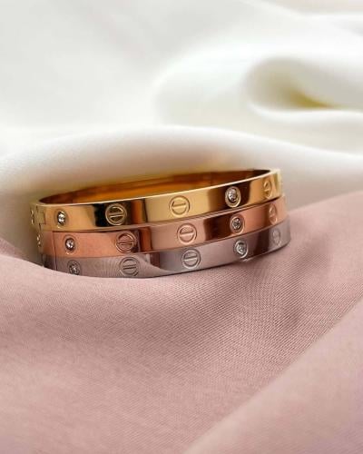 اساور كارتير ثلاث الوان