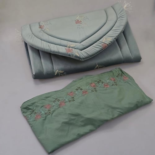 طقم صلاه سجاد وشرشف مريح