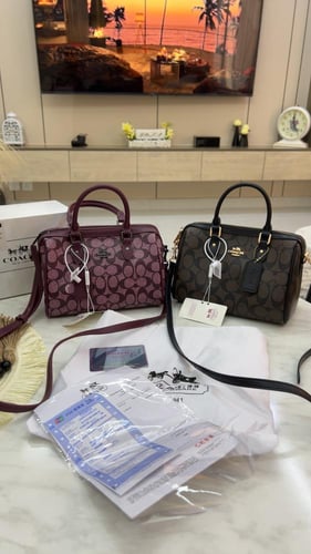 شنطة كوتش _ بني