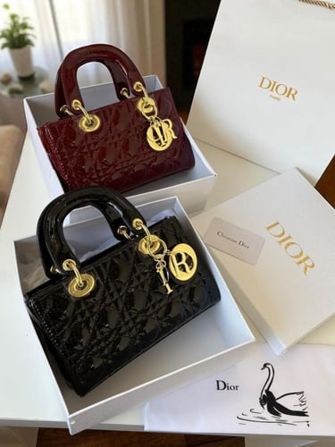 شنطة ديور _ أسود لمعه