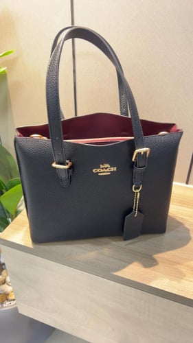 شنطة كوتش _ أسود