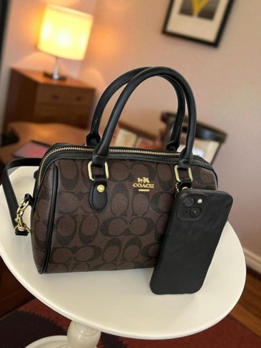 شنطة كوتش _ بني (حجم كبير)