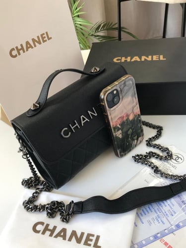 شنطة شانيل _ ذهبي