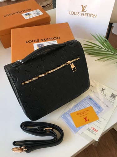 شنطة لويس فيتون _ أسود كامل