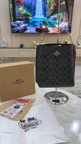 شنطة كوتش _ أسود مع رمادي