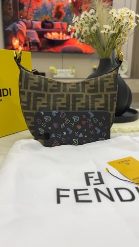 شنطة فندي _ بني