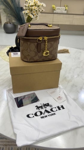 شنطة كوتش _ بني محروق ذهبي