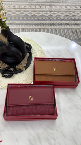 شنطة سي اتش _ أحمر