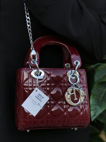 شنطة ديور جلد _عنابي (حجم صغير)