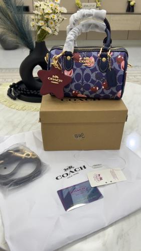 شنطة كوتش _ كحلي